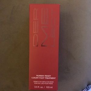 Dermelect Runway Ready Luxury Foot Treatment